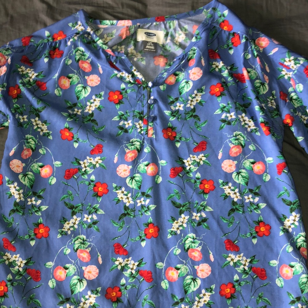 Floral top